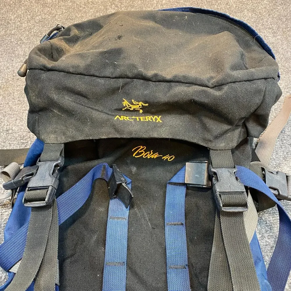 Vintage Arcteryx Bora 40 Liter Black Blue Hiking Technical Backpack Durable